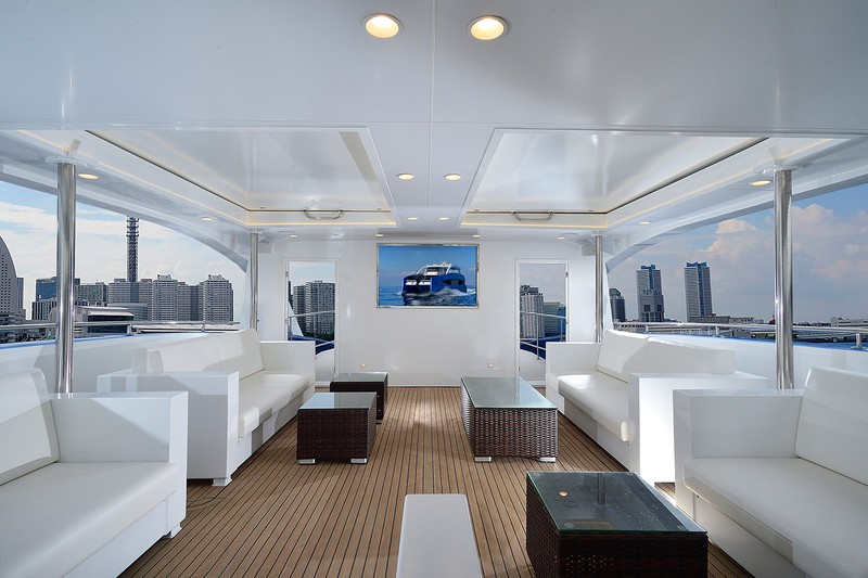 ヒルトン東京お台場 ミドルレンジクルーザー「シエル ブルー」