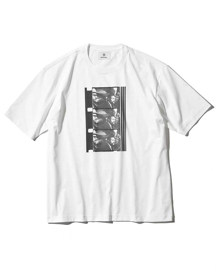 Tシャツ1万7600円／リヴォラ（買えるLEON）