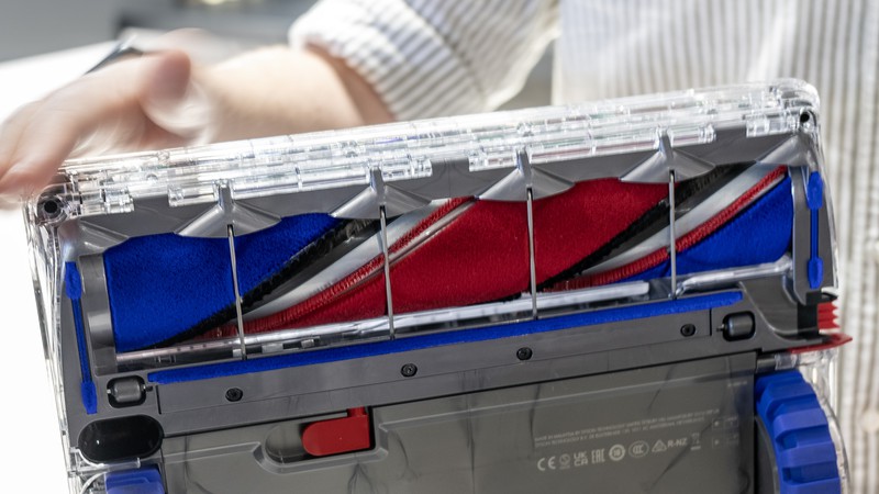 「Dyson 360 Vis Nav」18万9200円/ダイソン