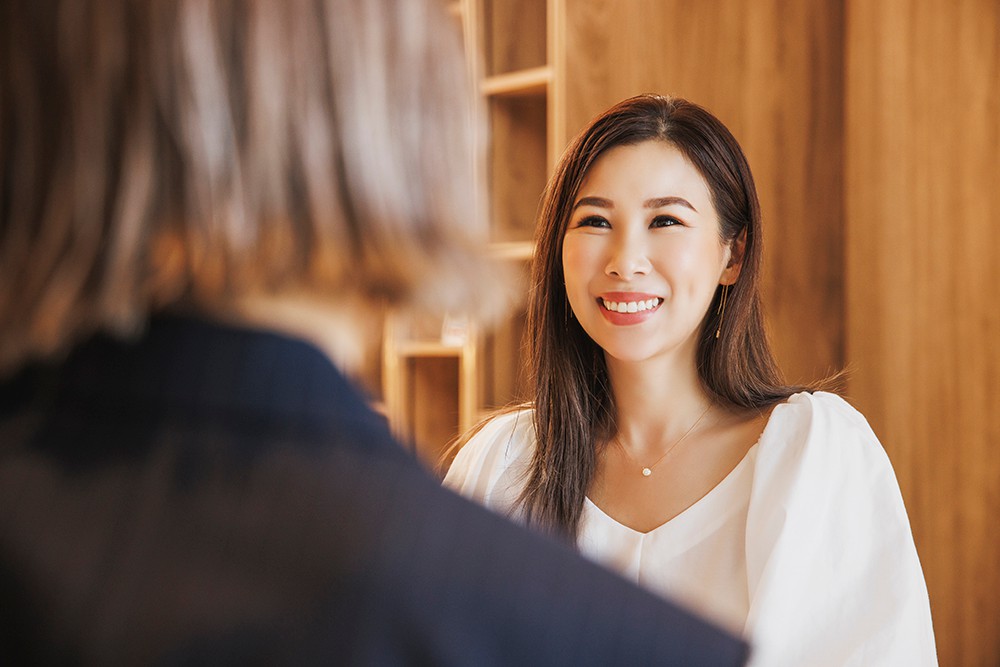 美女の本音は「歯が汚い人と肌が汚い人、どっちが嫌って歯が汚い人！」