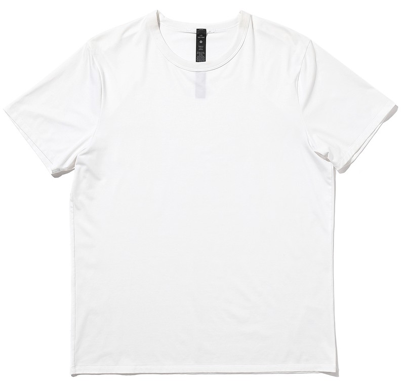 ▲ Tシャツ7500円/ルルレモン