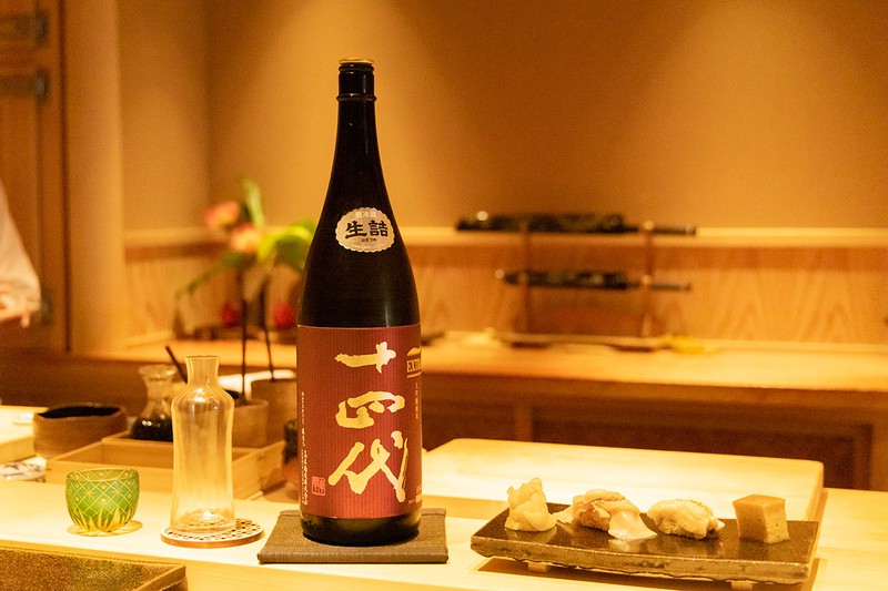 優木まおみ 「三宿の鮨 えん 別邸」