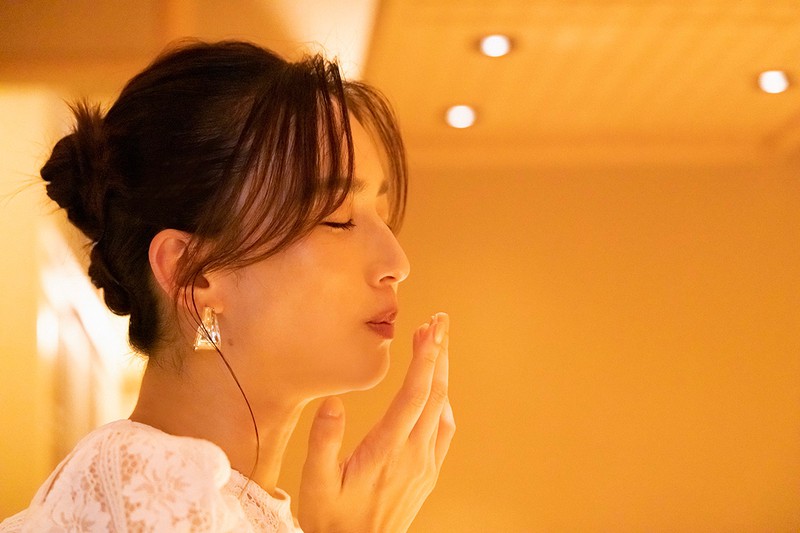 優木まおみ 「三宿の鮨 えん 別邸」