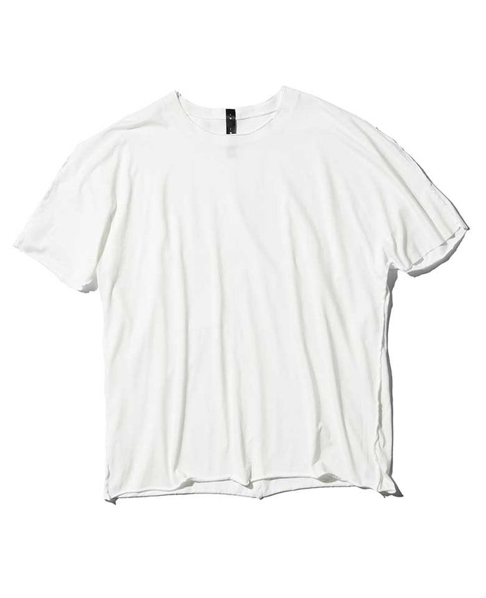 Tシャツ￥14,300／wjk（買えるLEON）