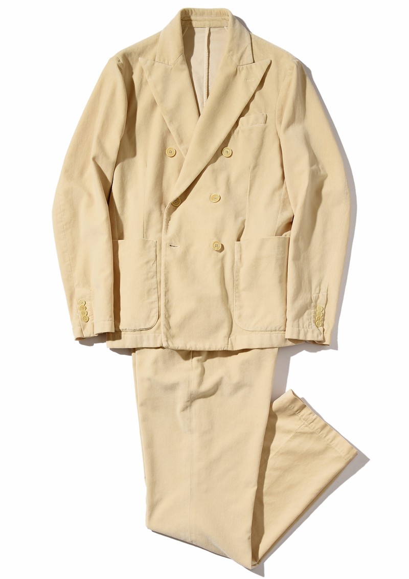 ▲ ジャケット12万1000円、パンツ6万1600円/ともにバレナ(三喜商事)