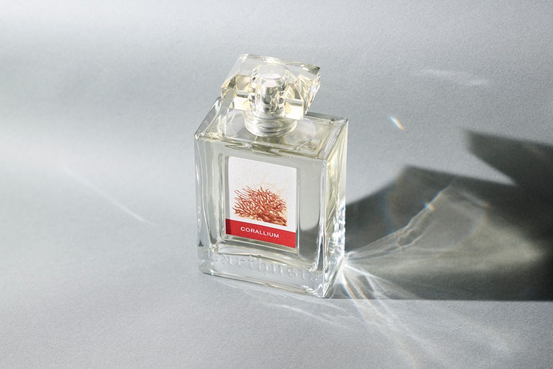 「カルトゥージア コラリウム」（50ml）1万5400円、（100ml）1万9800円／トヨタトレーディング プレスルーム