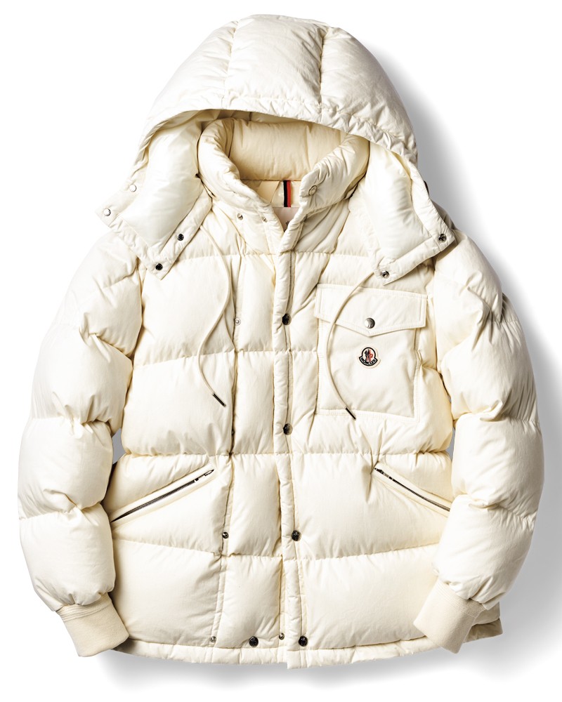 モンクレールの名作ダウンの今。ヌクヌクと生き抜く相棒です