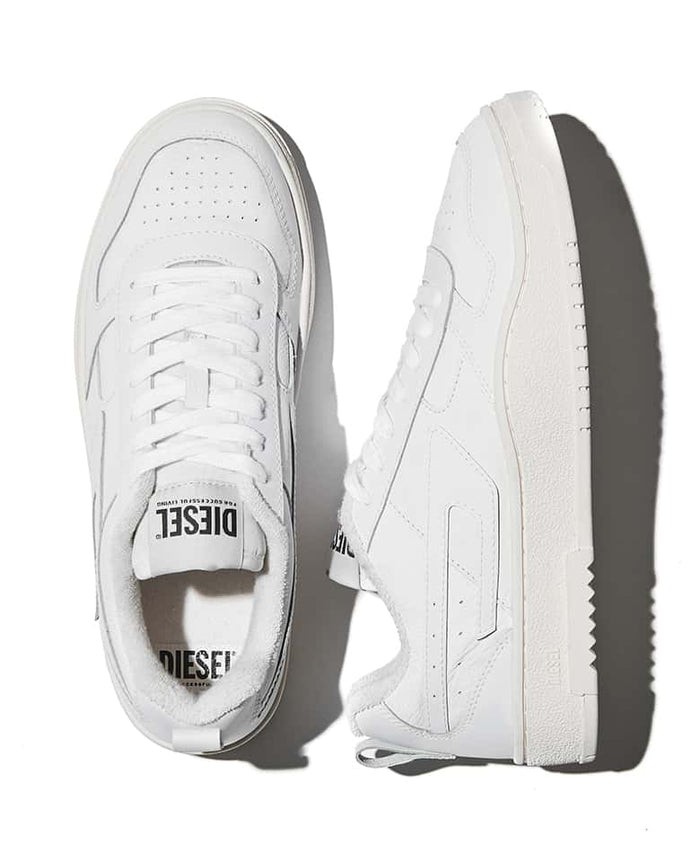 スニーカー3万1900円／ディーゼル（買えるLEON）