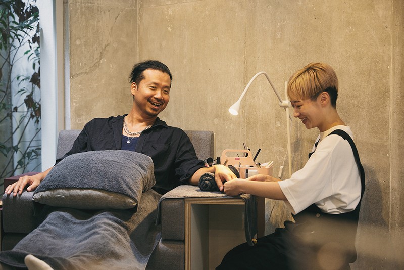 オヤジのエロは手に宿る!「LEON編集・渡辺(40歳)のネイルサロン訪問記」