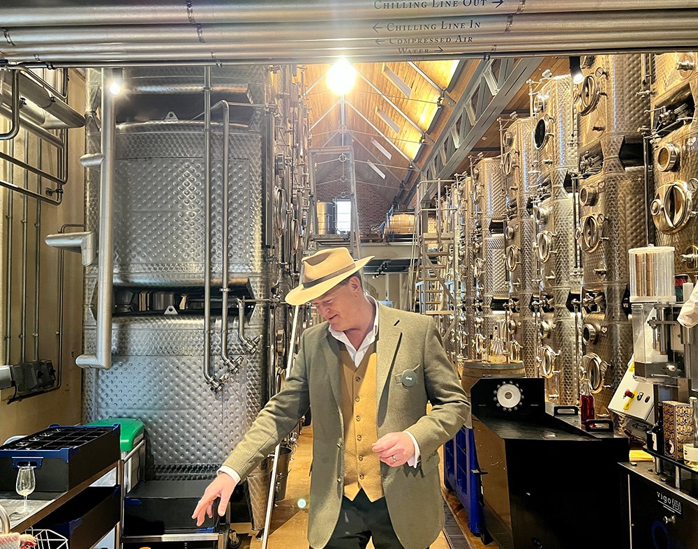 The Newt in Somerset セラー・マイスターのグレッグ・カーネルによる醸造所ツアーは約30分。