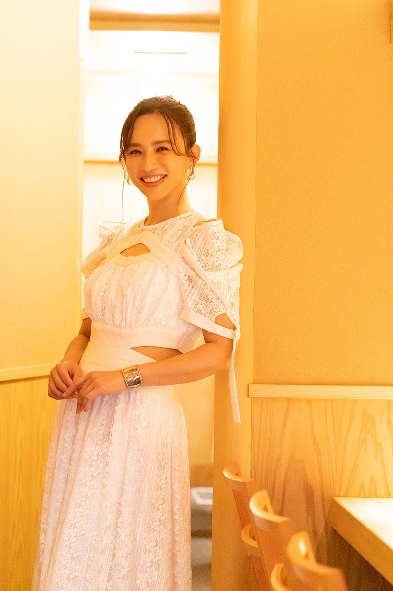 優木まおみ 「三宿の鮨 えん 別邸」