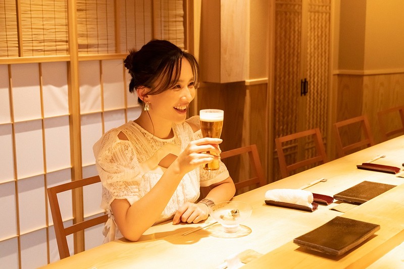 優木まおみ 「三宿の鮨 えん 別邸」