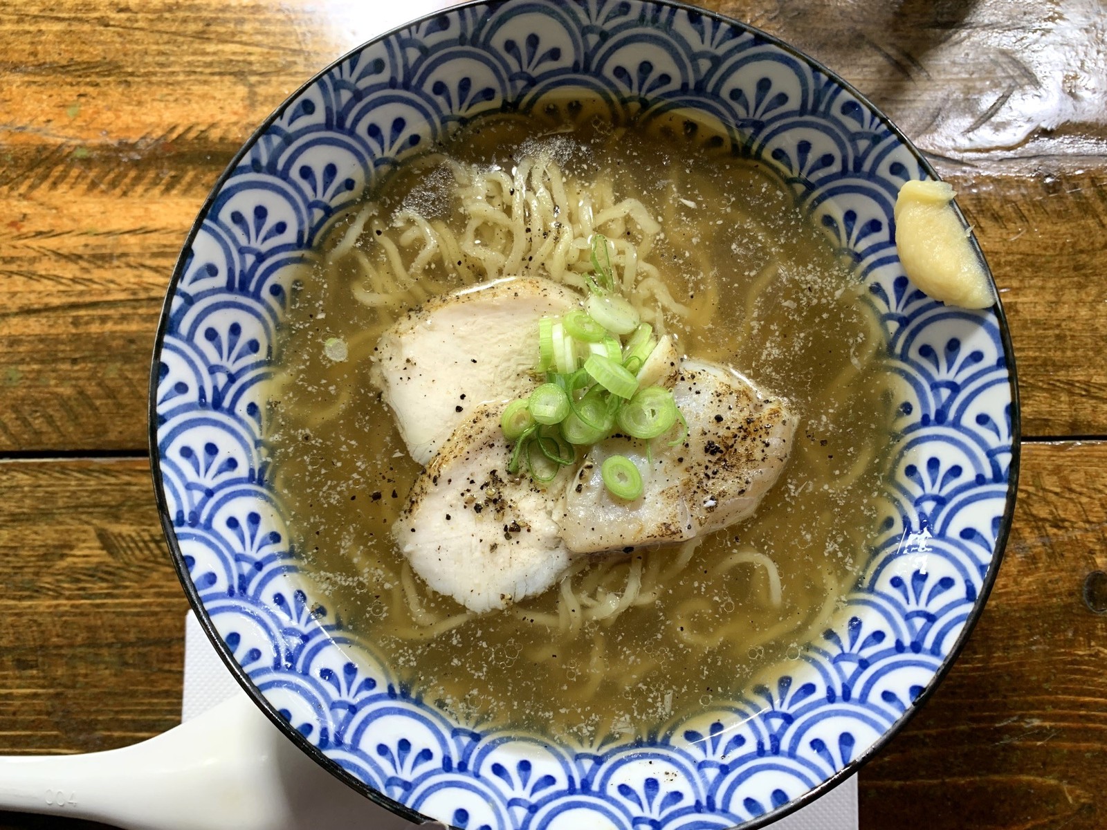 パリのラーメン　山本益博　LEON.JP