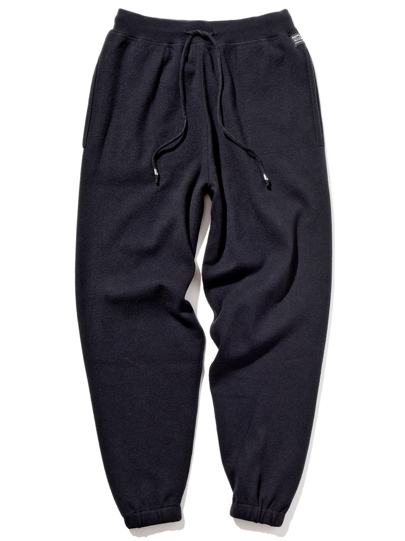 ▲ スウェットパンツ3万5200円/リプレイ(ファッション ボックス ジャパン)