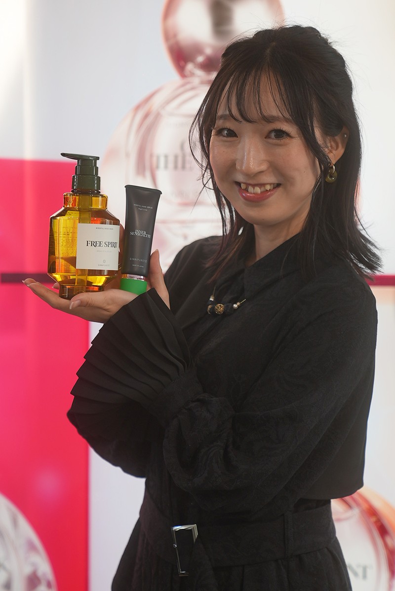 SINN PURETE PR 石塚理奈さん