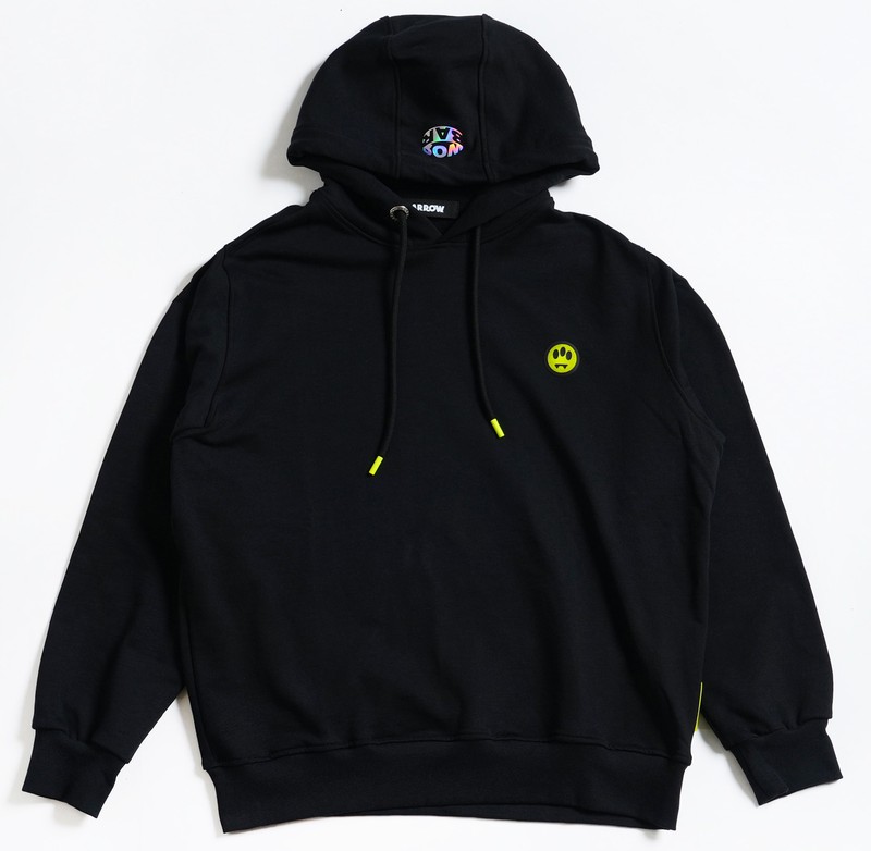 ▲ パーカ3万1900円／バロウ（エルティーエヌ ショウルーム）
