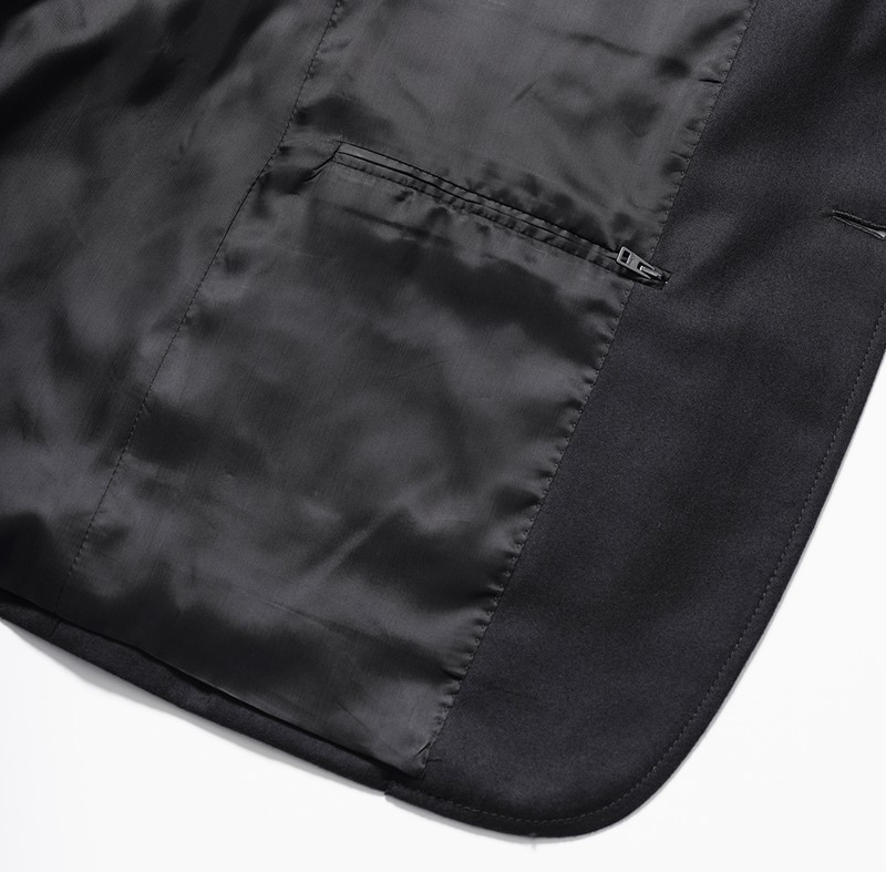 ジャケット80万800円/ブリオーニ(ブリオーニ クライアントサービス)