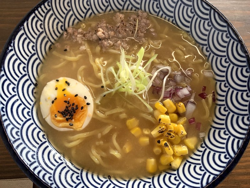 サンセバスチャン 山本益博 ラーメン LEON.JP
