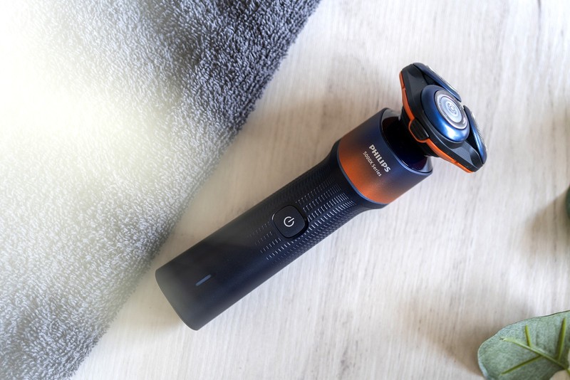 フィリップス「Shaver 5000X series」 “あの問題”を解決！ フィリップスの新型シェーバー「5000X」を試してみた