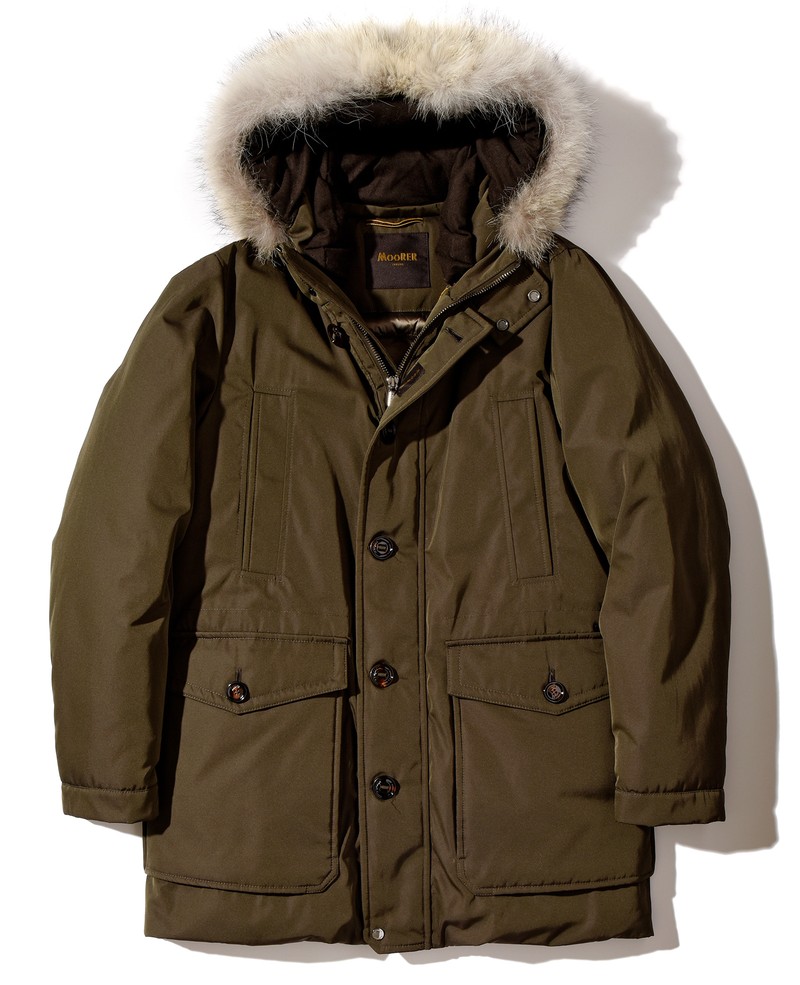 ▲ コート61万500円/ムーレー(コロネット)