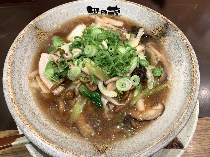 ラーメン ポルチーニ トリュフ 山本益博 LEON.JP