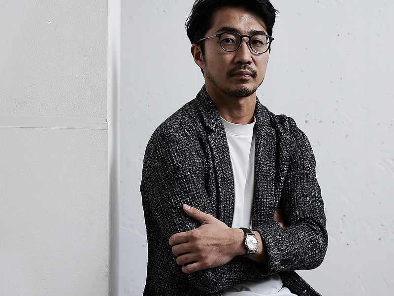 社長業を経て、思考も嗜好もそれなりに成熟したことから入手に至ったパテック フィリップ カラトラバ。ジャケットスタイルにも貫録が漂います。