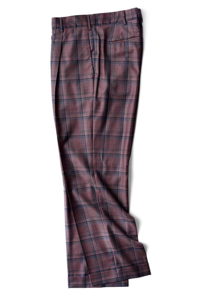 パンツ6万9300円／PT トリノ（PT JAPAN）