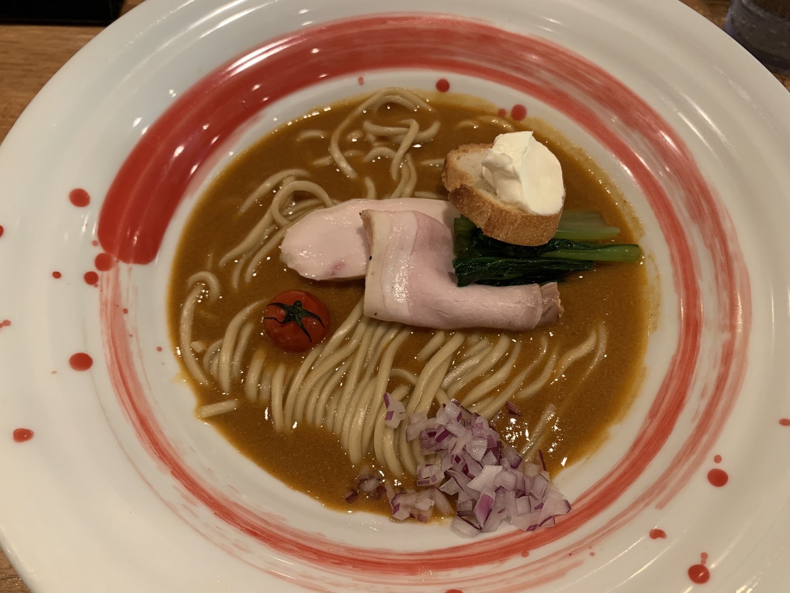 ラーメン　貝出汁　甲殻類出汁　山本益博　LEON.JP