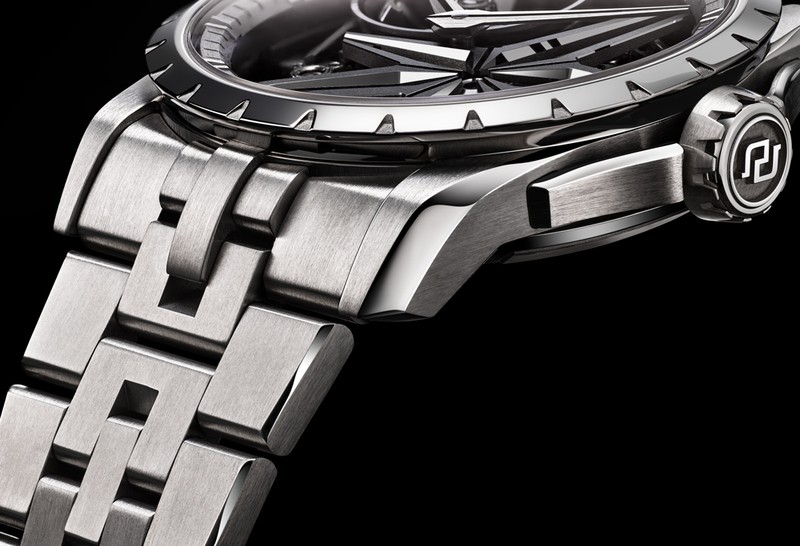 ▲ 「エクスカリバー モノバランシエ（DBEX0956）」自動巻き、Tiケース（42mm）×ブレスレット。10気圧防水。929万5000円／ロジェ・デュブイ
