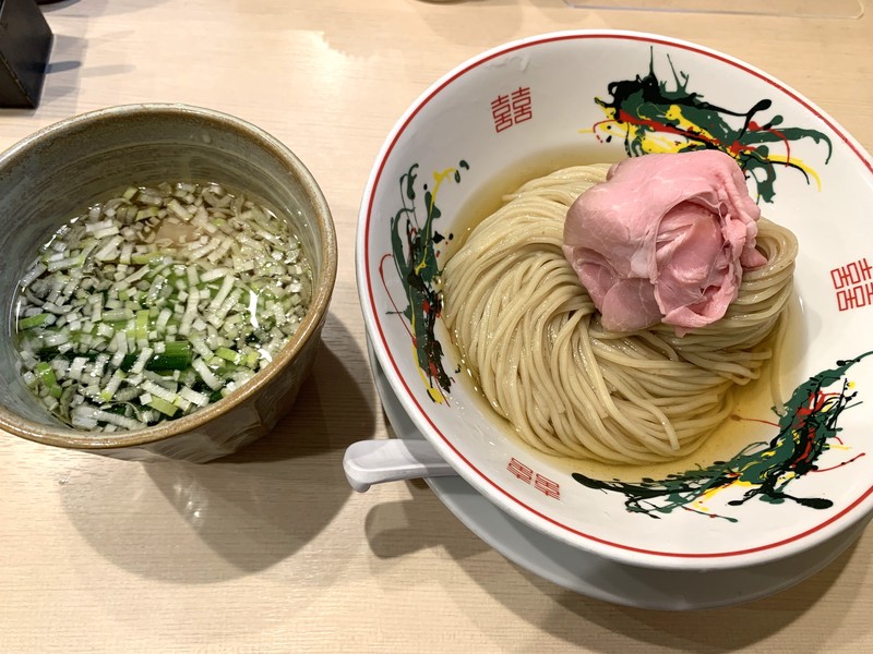 ラーメン 金龍 山本益博 LEON.JP