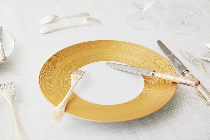 テーブルマナー LEON.JP 山野舞由未