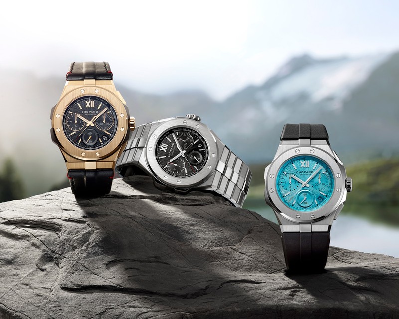 ▲ 左から「アルパイン イーグル XL クロノ」自動巻き、ローズゴールド&セラマイズドチタンケース(44mm)、カーフスキンストラップ、100m防水。559万9000円。「アルパイン イーグル XL クロノ」ルーセントスティール™ケース(44mm)✕ブレスレット。100m防水。306万9000円。「アルパイン イーグル XL クロノ」自動巻き、ルーセントスティール™ケース(44mm)、ラバーストラップ。100m防水。295万9000円/すべてショパール(ショパール ジャパン プレス)