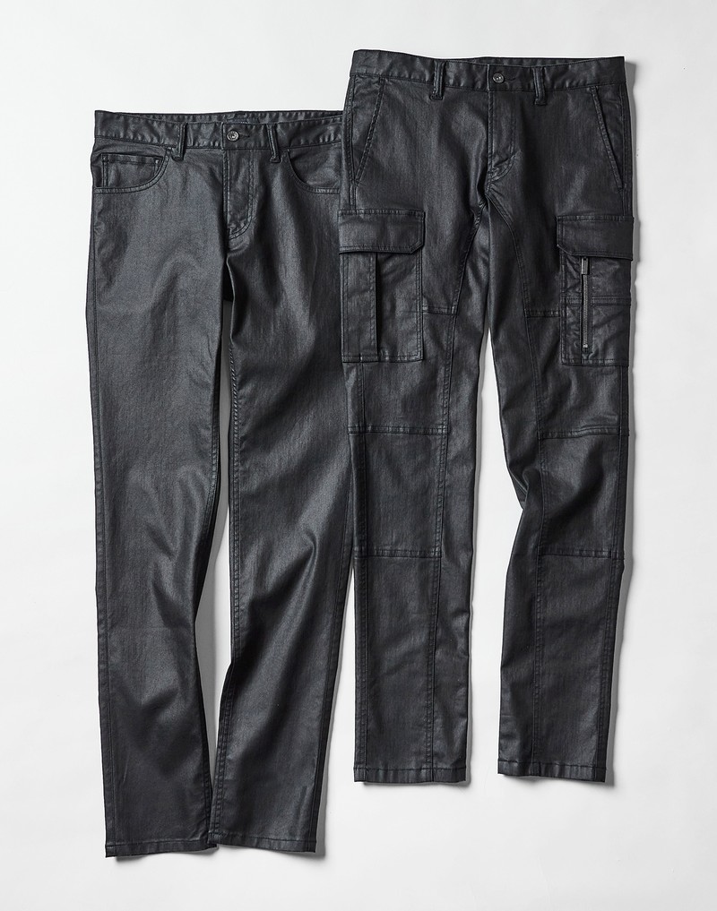 パンツ(右)3万800円、(左)2万8600円/ともにジョゼフ オム(オンワード樫山 お客様相談室)