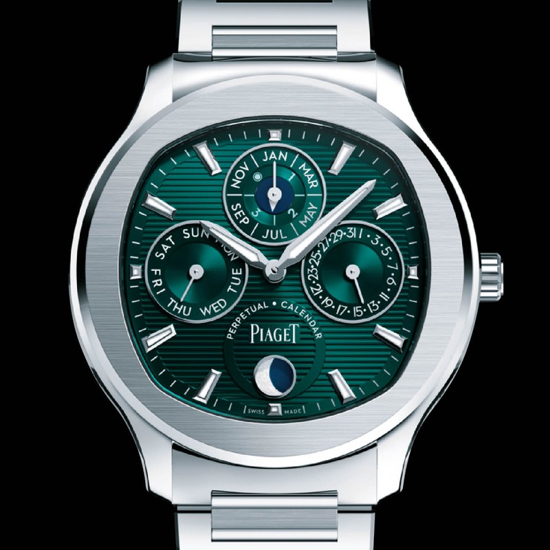 ▲ 「ピアジェ ポロ パーペチュアルカレンダー ウルトラシン」自動巻き、SSケース(42mm)×ブレスレット(ラバーストラップが付属)。3気圧防水。827万2000円/ピアジェ(ピアジェ コンタクトセンター)