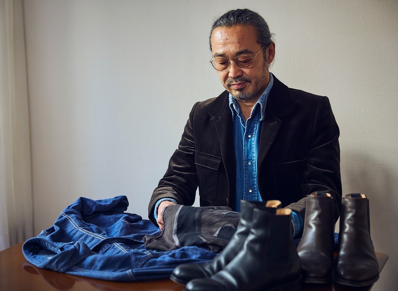 ファッション誌や芸能人のスタイリングを手掛ける達人スタイリストである村上忠正さん。自身の日々の着こなしをインスタグラムなどSNSにて発信。男クサくも気品漂うコーディネートは業界人からも支持されています。