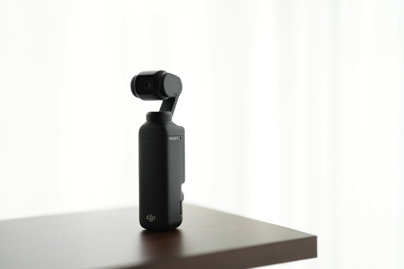 「OSMO POCKET 3」 7万4800円、「OSMO POCKET 3」クリエイターコンボ 9万6800円/DJI