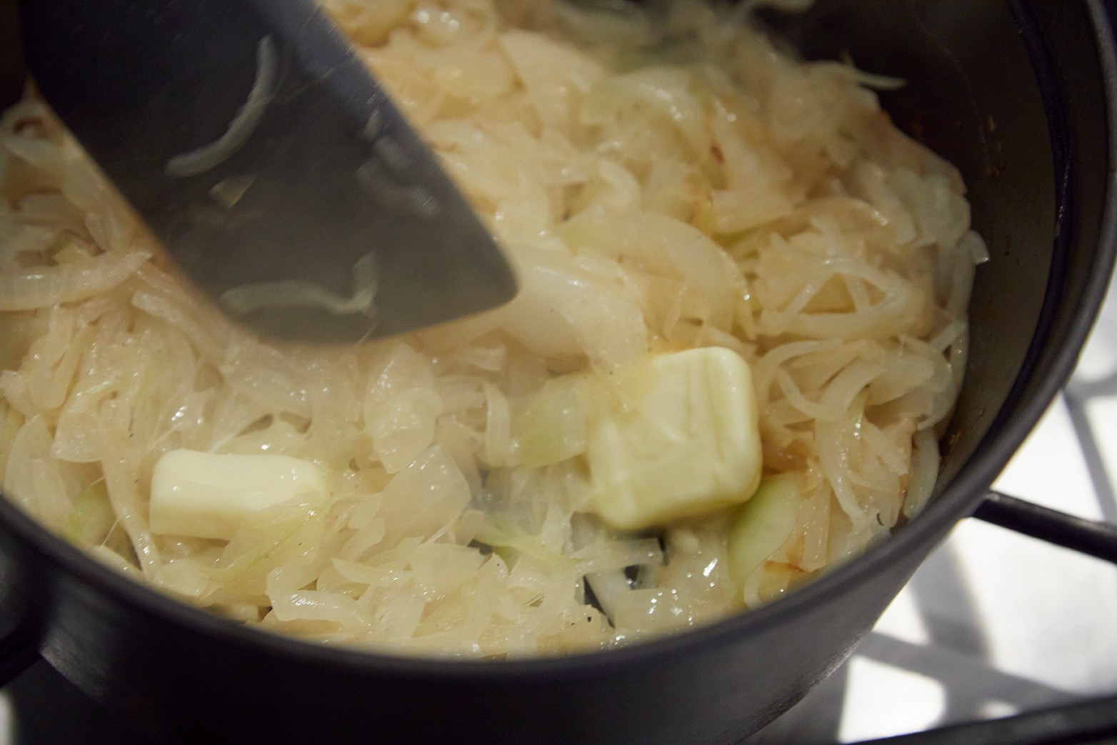 オニオングラタンスープ　レシピ