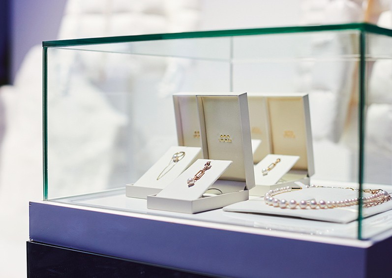 NOËL LEON2023大阪冬まつり タトラス初のジュエリーも陳列!