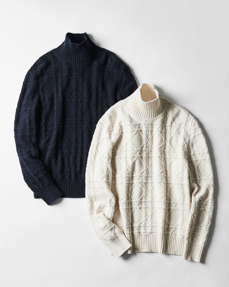 ニット各45万円/ディオール(クリスチャン ディオール)