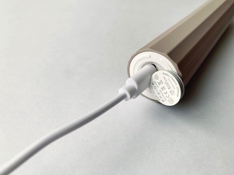 「音波電動歯ブラシ ET003」5980円(編集部調べ)/EPEIOS