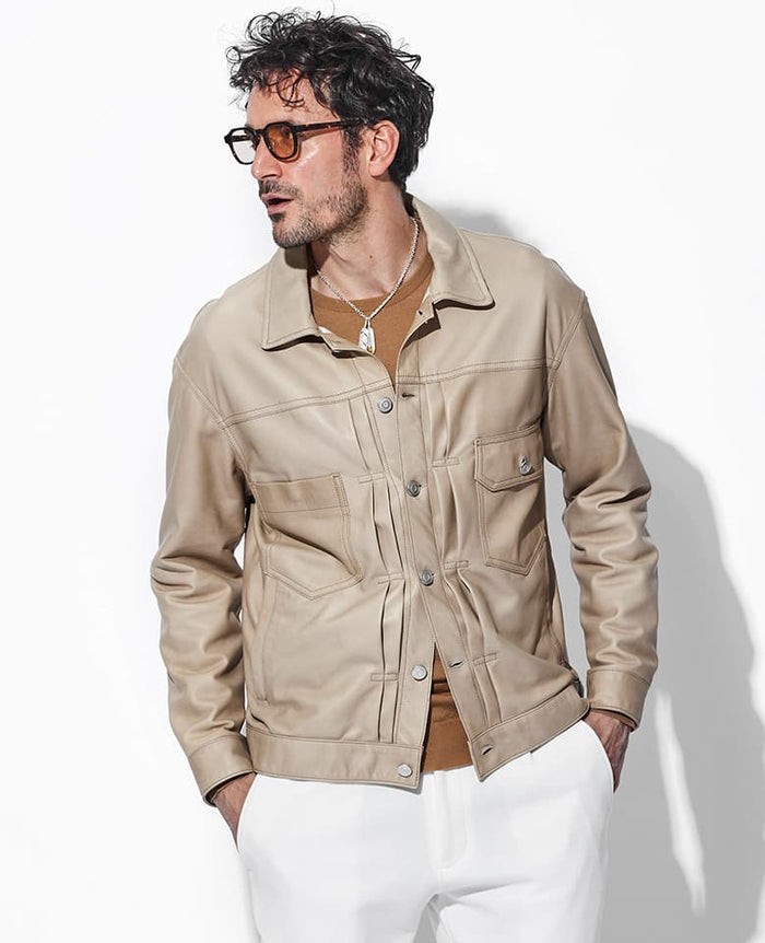 ジャケット¥283,800/ジョルジオ・ブラート(買えるLEON)