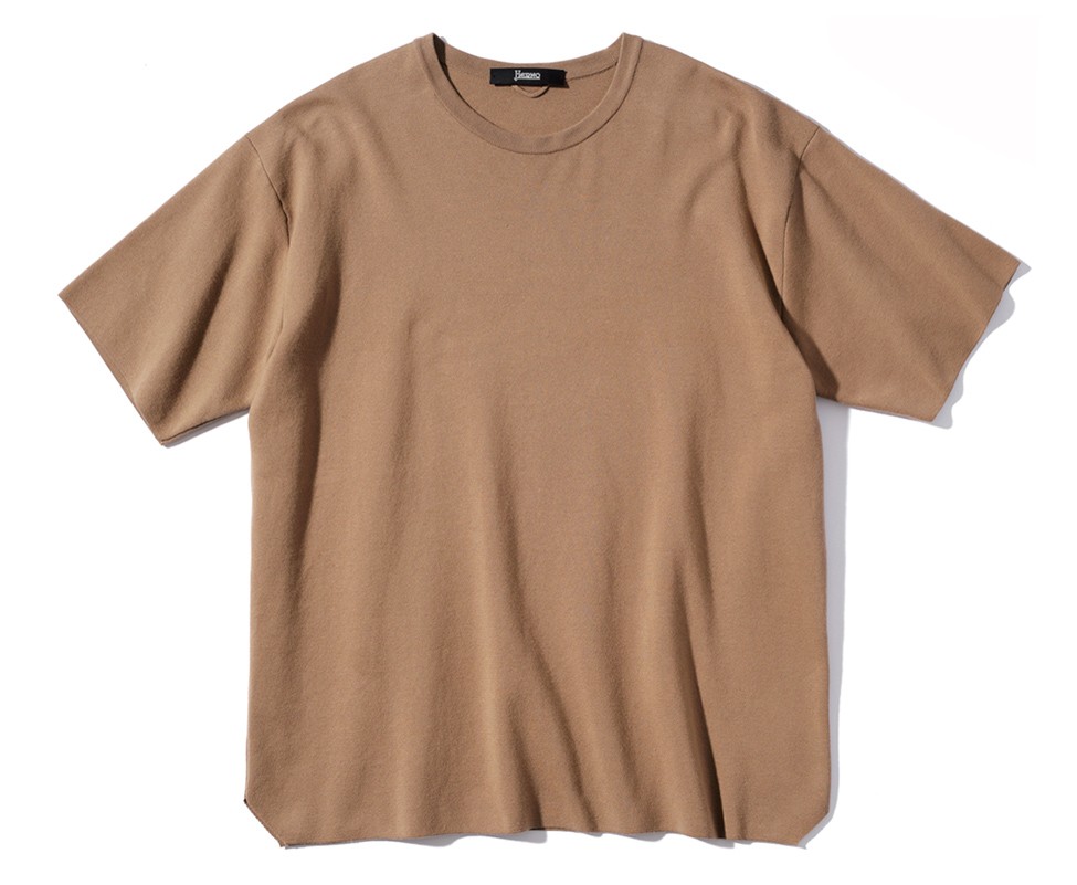 Tシャツ8万6900円／ヘルノ（ヘルノ・ジャパン）