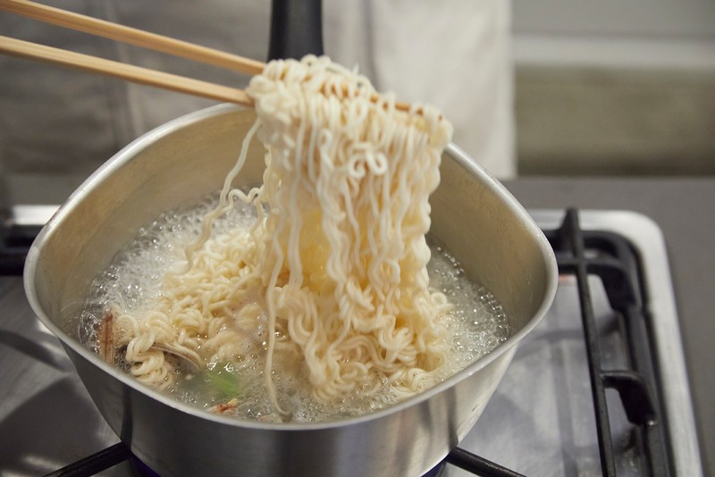 サッポロ一番　塩　ラーメン　野本やすゆき  レシピ