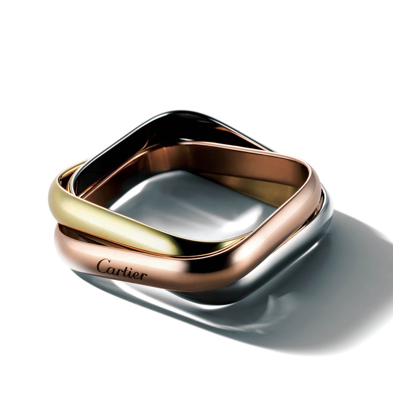 ▲ リング「トリニティ」リング［18KYG×18KPG×18KWG］32万8900円／カルティエ（カルティエ カスタマー サービスセンター）