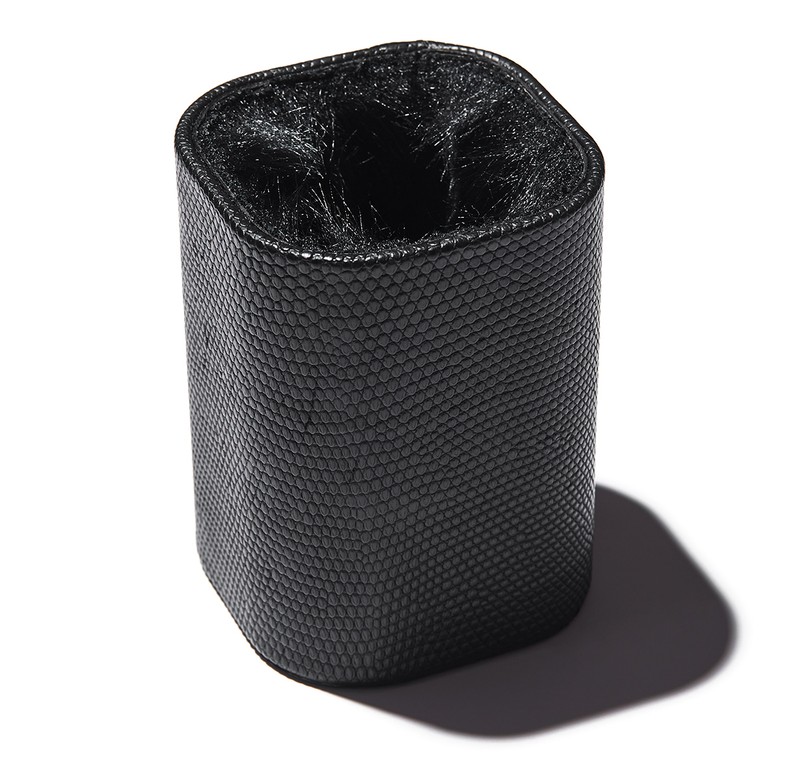 メガネホルダー1万5180円/ザオー(買えるLEON)