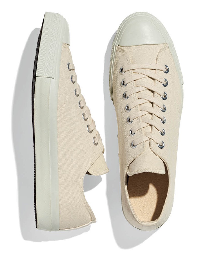 ▲ 靴1万9800円／R.C.A.F（オリエンタルシューズ）