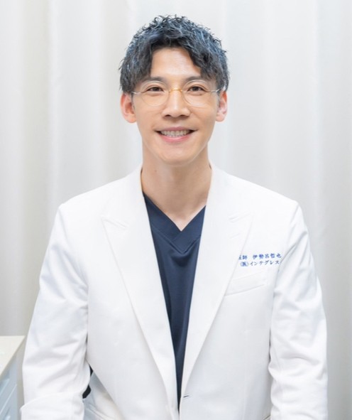 伊勢呂哲也(いせろ・てつや)