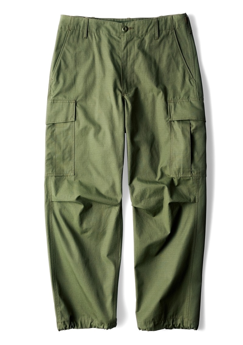 ▲ パンツ6万3800円／ハンティング・ワールド（ハンティング・ワールド帝国ホテル店）