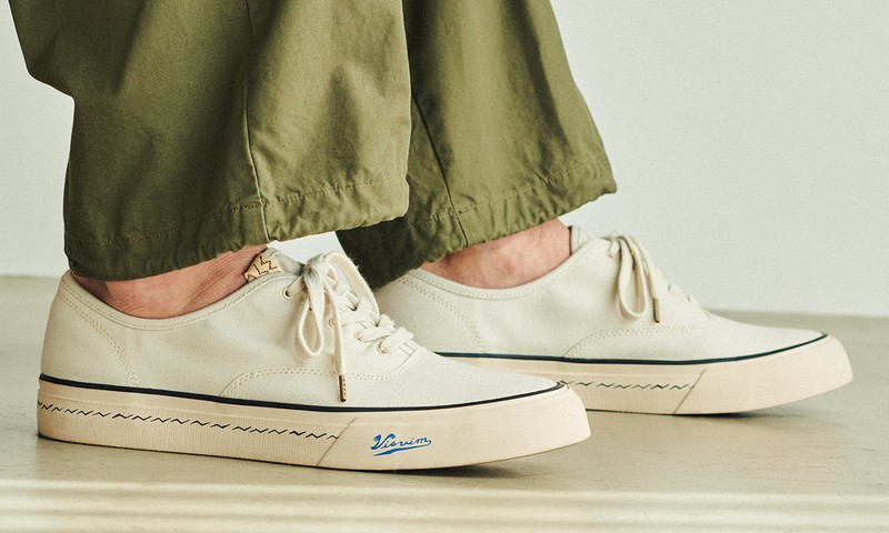 ▲ スニーカー7万7000円/ビズビム