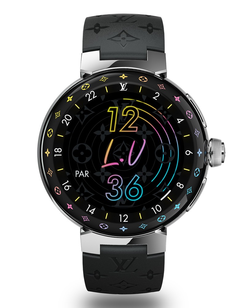 ▲ 「タンブール ホライゾン ライト・アップ」充電式。SSケース(44mm)、ラバーストラップ。iOS14以降搭載のiPhone、Android9.0以降、Harmony OS2.0以降を搭載したスマートフォンに対応。52万5800円/ルイ・ヴィトン(ルイ・ヴィトン クライアントサービス)